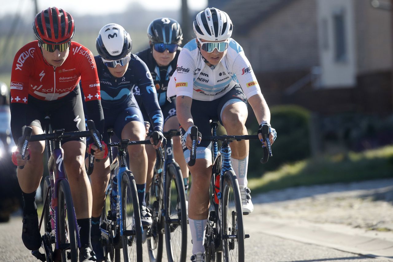 Omloop van het Hageland 2022 - 11th Edition - Tienen - Tielt Winge 128,2 km - 27/02/2022 - Audrey Cordon-Ragot (FRA - Trek - Segafredo) - Barbara Guarischi (ITA - Movistar Team) - Charlotte Kool (NED - Team DSM) - Marlen Reusser (SUI - Team SD Worx) - photo Gomez/SprintCyclingAgency&Acirc;&copy;2022