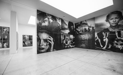 Peter Lindbergh: Untold Stories installation view
