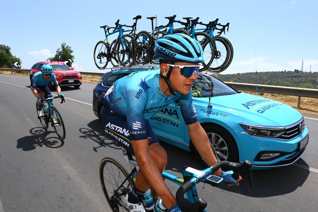 ETNA PIAZZALE RIFUGIO SAPIENZA ITALY MAY 10 LR Miguel ngel Lpez Moreno of Colombia dropped and Harold Tejada Canacue of Colombia and Team Astana Qazaqstan during the 105th Giro dItalia 2022 Stage 4 a 172km stage from Avola to Etna Piazzale Rifugio Sapienza 1899m Giro WorldTour on May 10 2022 in Etna Piazzale Rifugio Sapienza Italy Photo by Tim de WaeleGetty Images