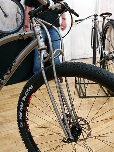 Blakeley's truss-style fork is claimed to be both lighter, stronger and more comfortable than conventional designs.