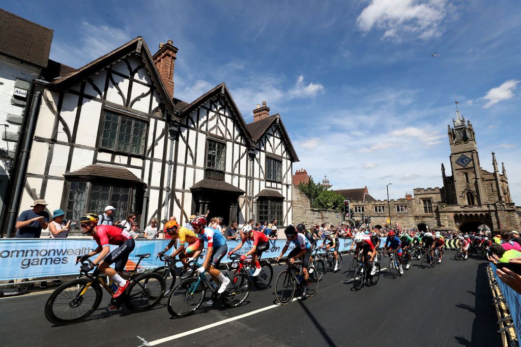 WARWICK ENGLAND AUGUST 07 Riders compete during the Mens Road Race on day ten of the Birmingham 2022 Commonwealth Games at on August 07 2022 on the Warwick England Photo by Alex LiveseyGetty Images