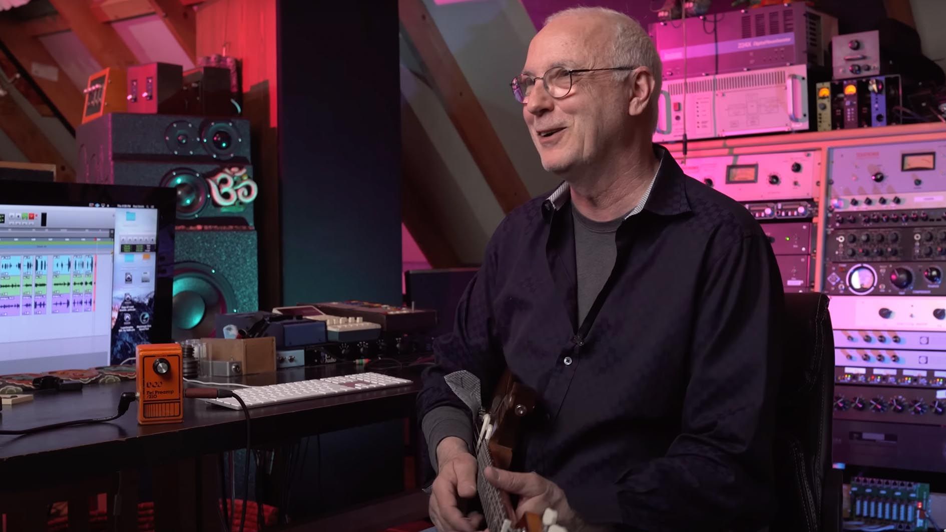 Join Paul Reed Smith in his tricked-out home studio for a video tour of ...