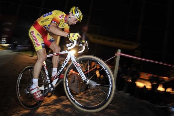 Sven Vanthourenhout working up a good sweat indoors