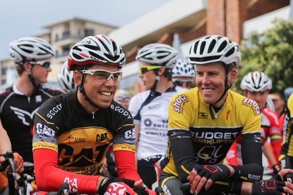 Lachlan Norris (Drapac) and Mark O'Brien (Budget Forklifts) enjoy a joke ahead of the morning's stage