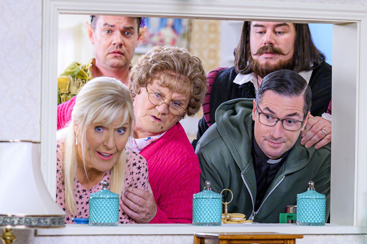 Mrs Brown&#039;s Boys cast