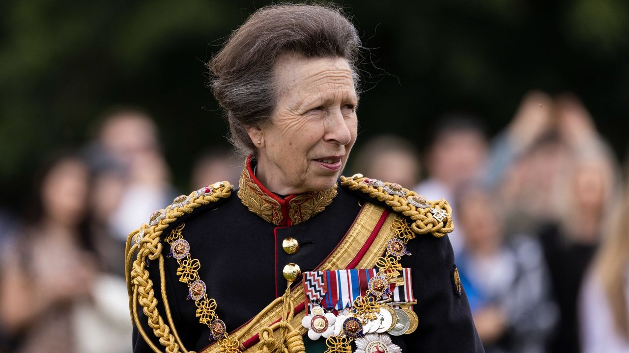 Princess Anne’s history-making moment revealed. Seen here she&#039;s inspecting troops in Hyde Park 