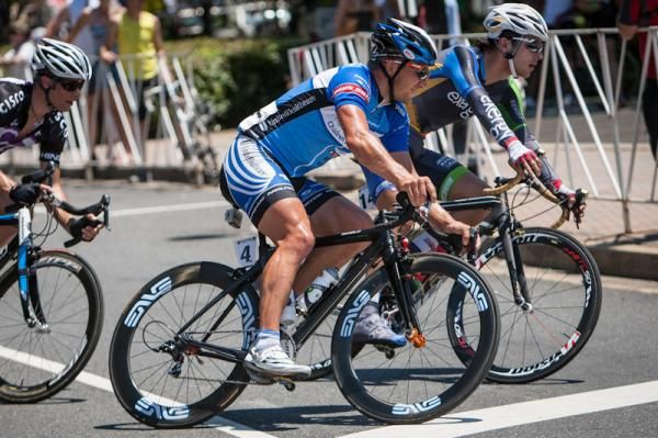 Robert Forester (UnitedHealthcare) lapping the field.