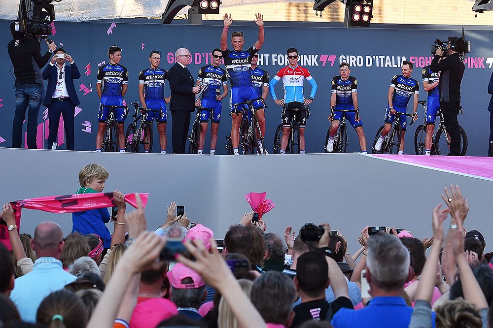 Marcel Kittel waves to the crowd in Apeldoorn.