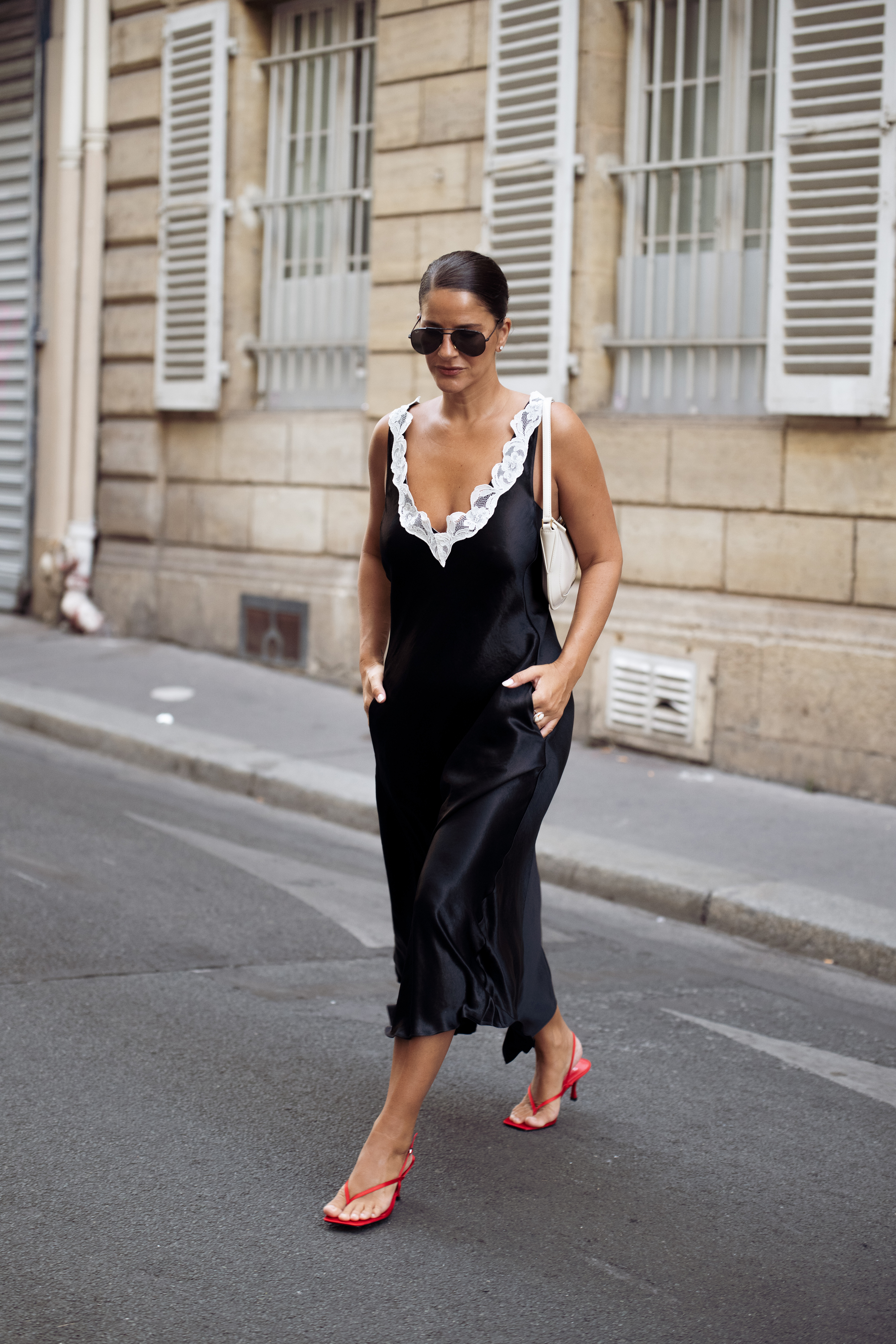 Flip flop heel outfit