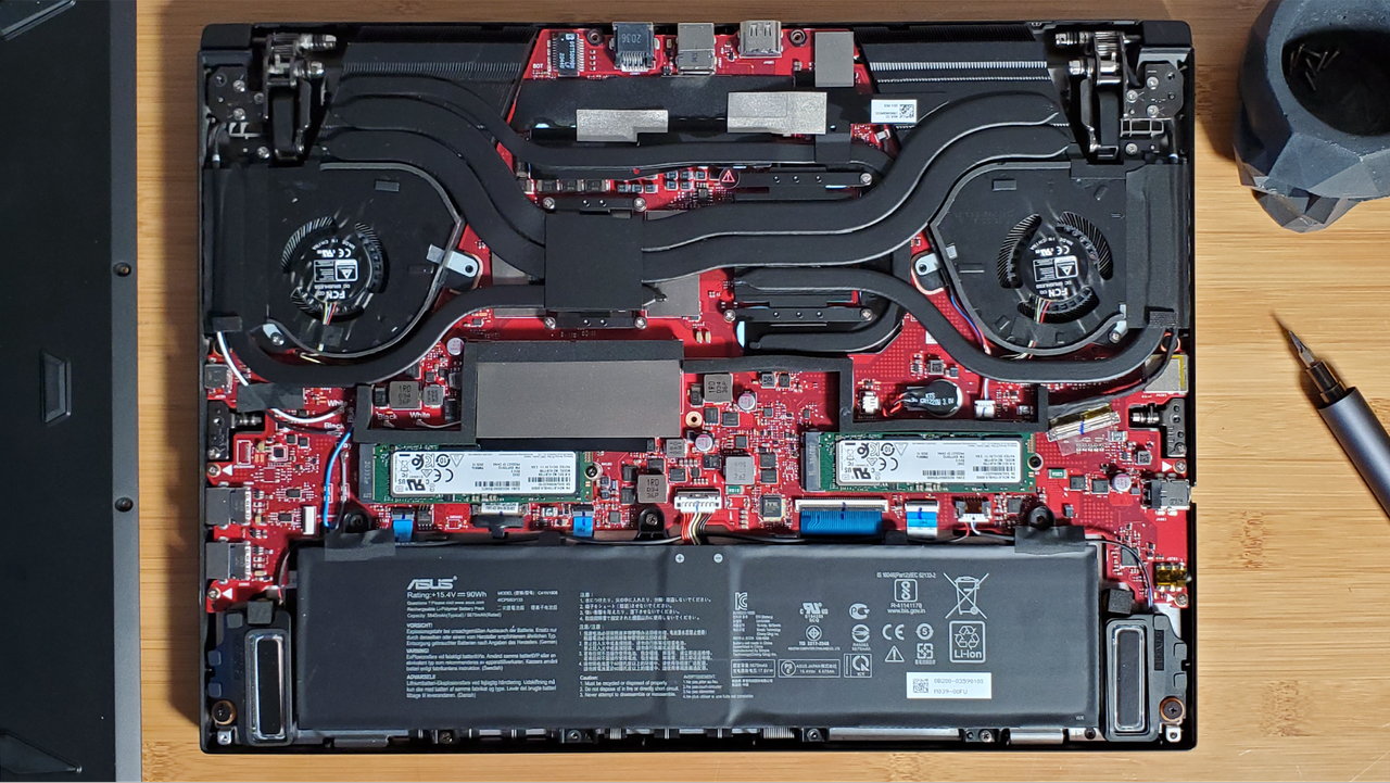 Asus ROG Zephyrus Duo 15 SE GX551