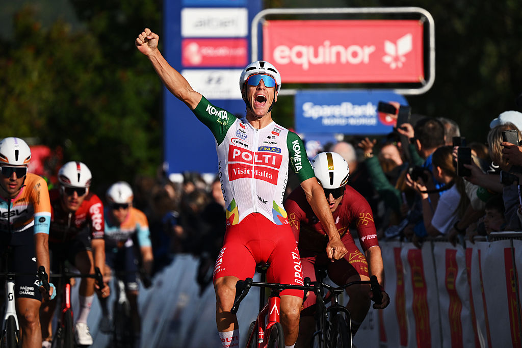 Lonardi celebrating as he wins stage 1