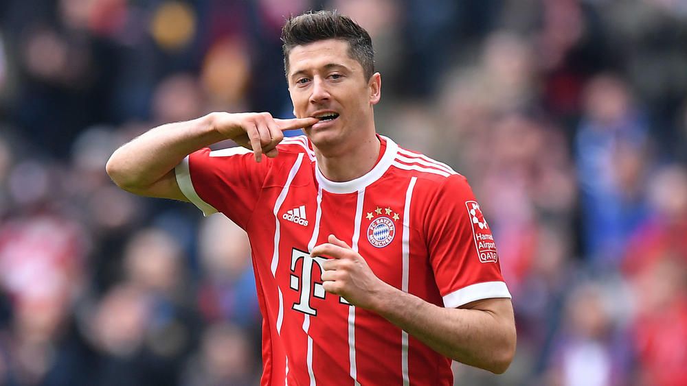 Lewandowski breaks Elber's goal record at Bayern Munich | FourFourTwo