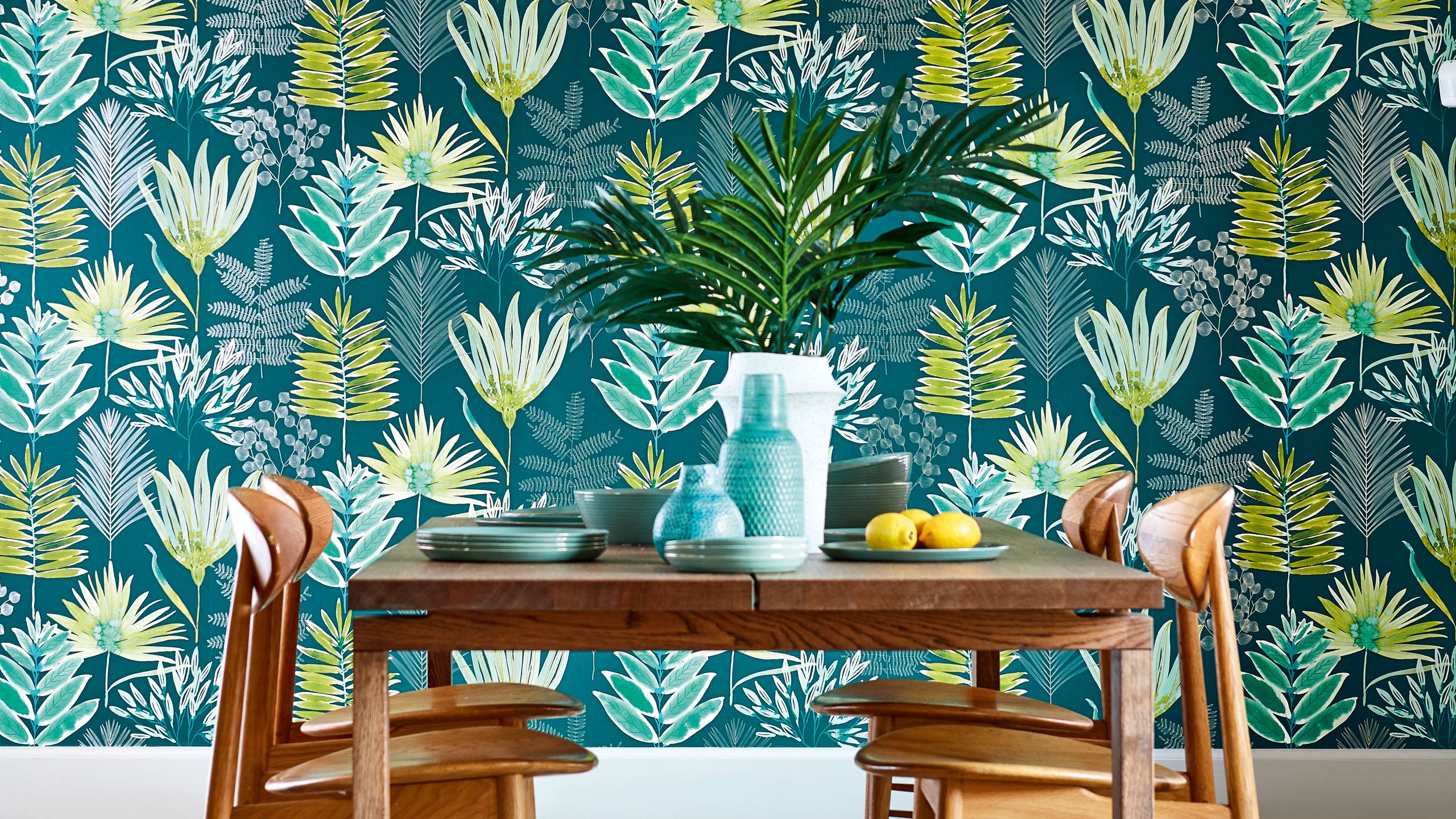 botanical wallpaper living room