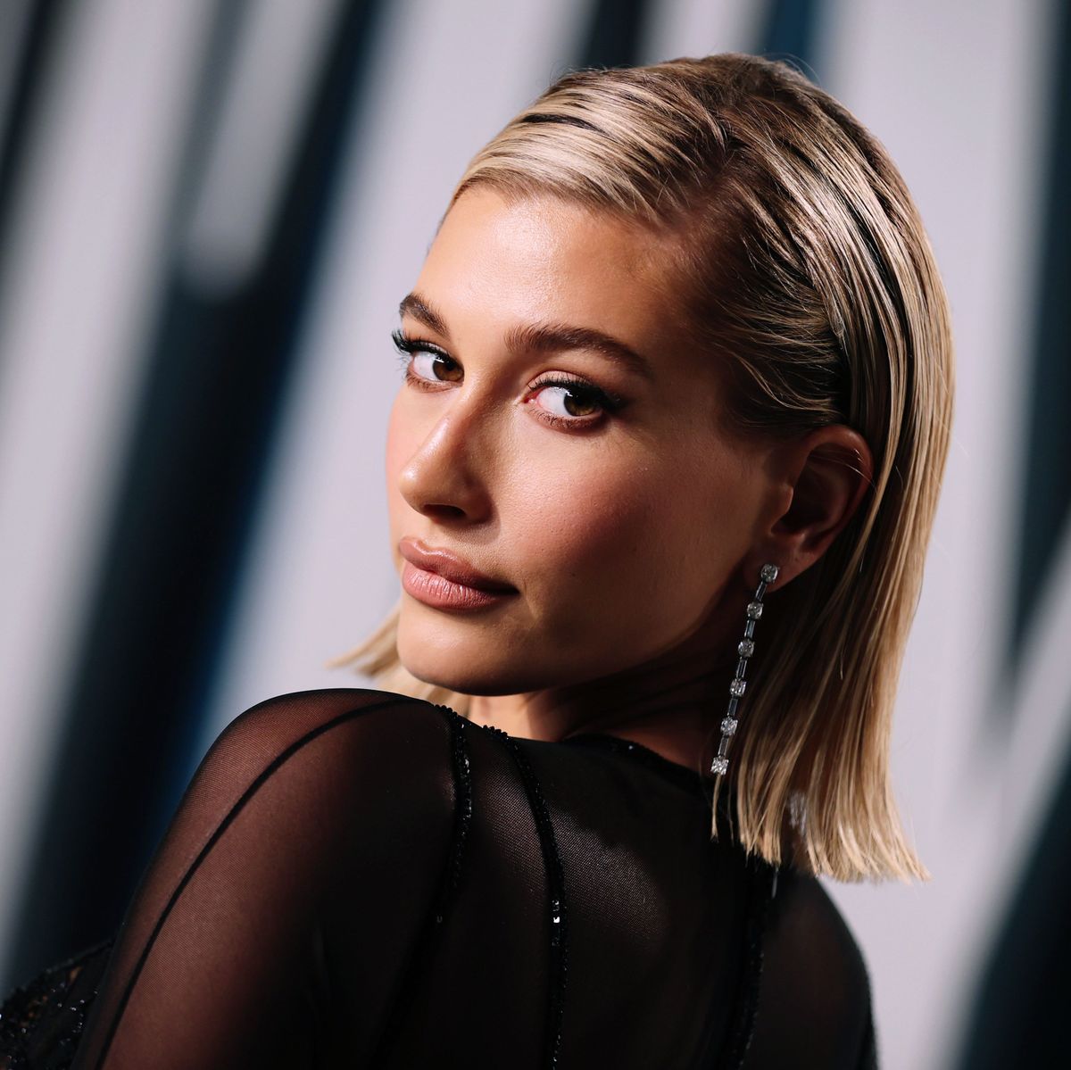 Hailey Bieber Knows the Power of This Simple Street Style Trick