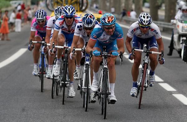 Thomas Voeckler (BBOX Bouygues Telecom) drives the break during stage five.