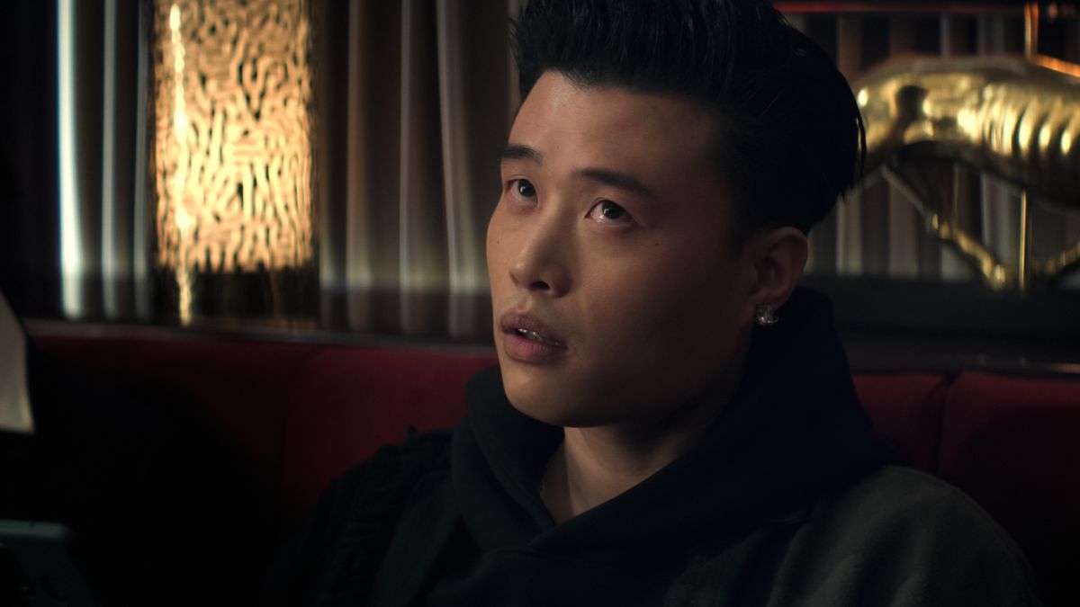 Aidan Cheng as Simon