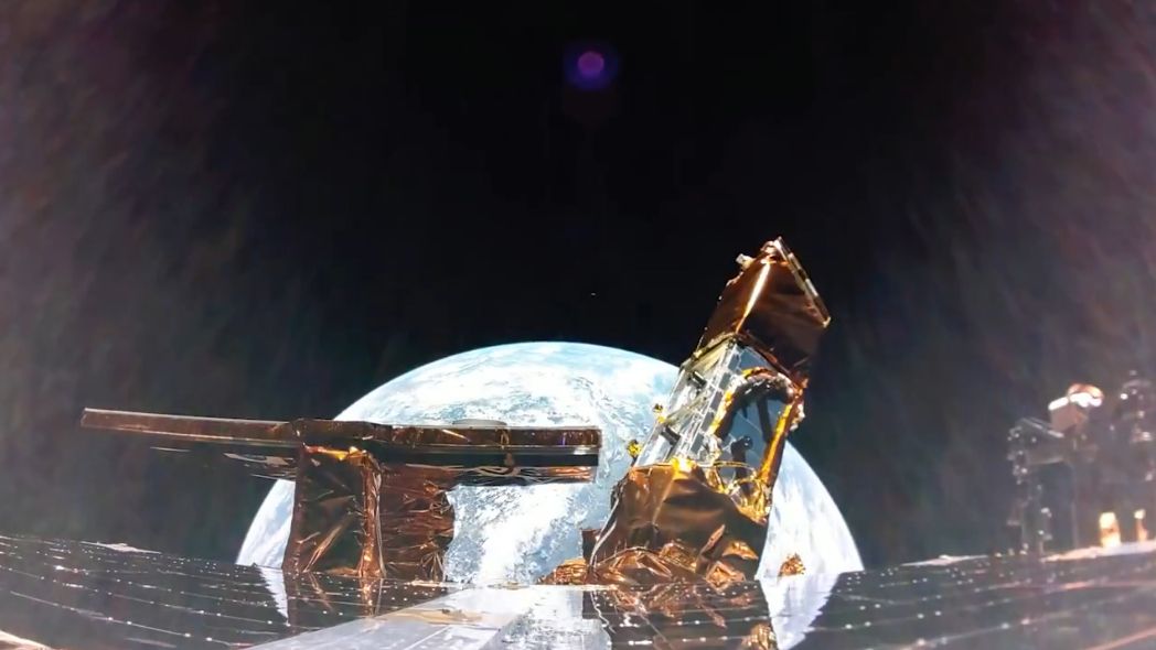 Private Blue Ghost moon lander sees gorgeous lunar eclipse from Earth ...