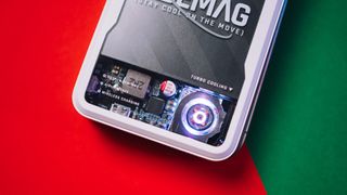 Sharge ICEMAG magnetic power bank review