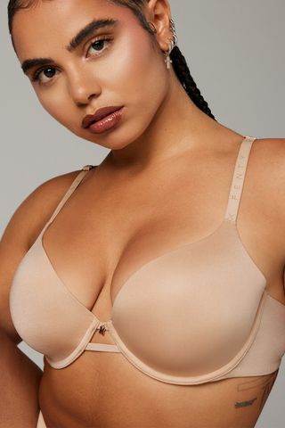 Top 8 Best Nude Bras To Wear Under White & Sheer Clothing - Advantages Of  Wearing a Beige Bra