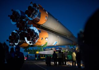 Expedition 54 Soyuz rollout