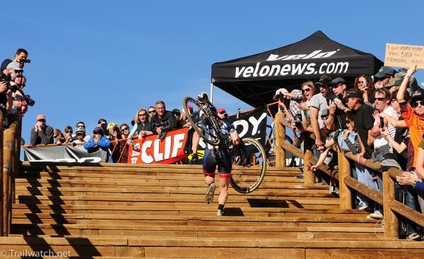 Katie Compton (Rabobank-Giant) running the big set of steps