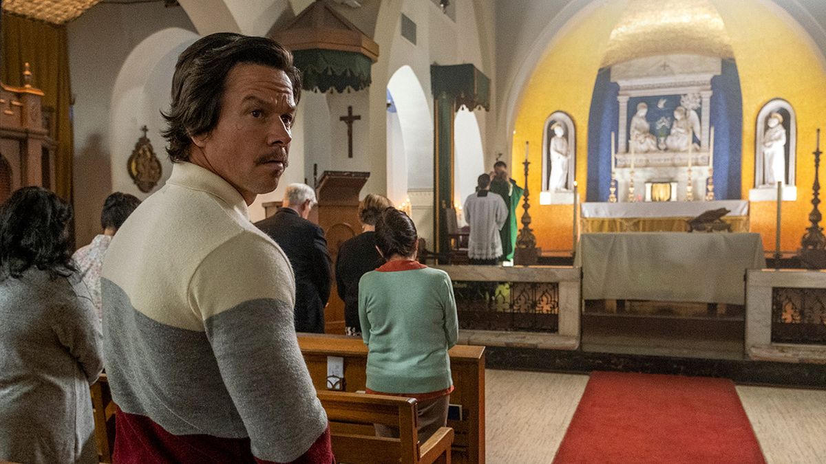 Mark Wahlberg S Father Stu Is The No 1 Netflix Movie But Should You