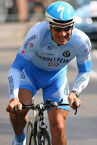 German Robert F&ouml;rster (Gerolsteiner) lost 20 seconds.