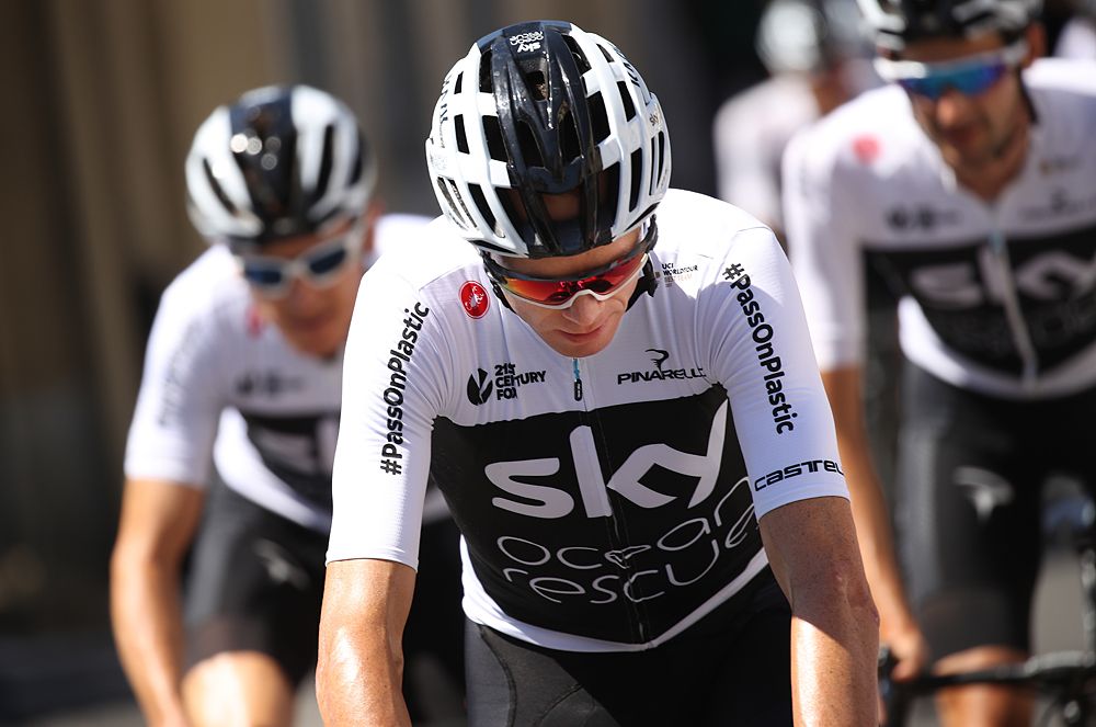 Chris Froome (Team Sky) spins out his legs on the rest day