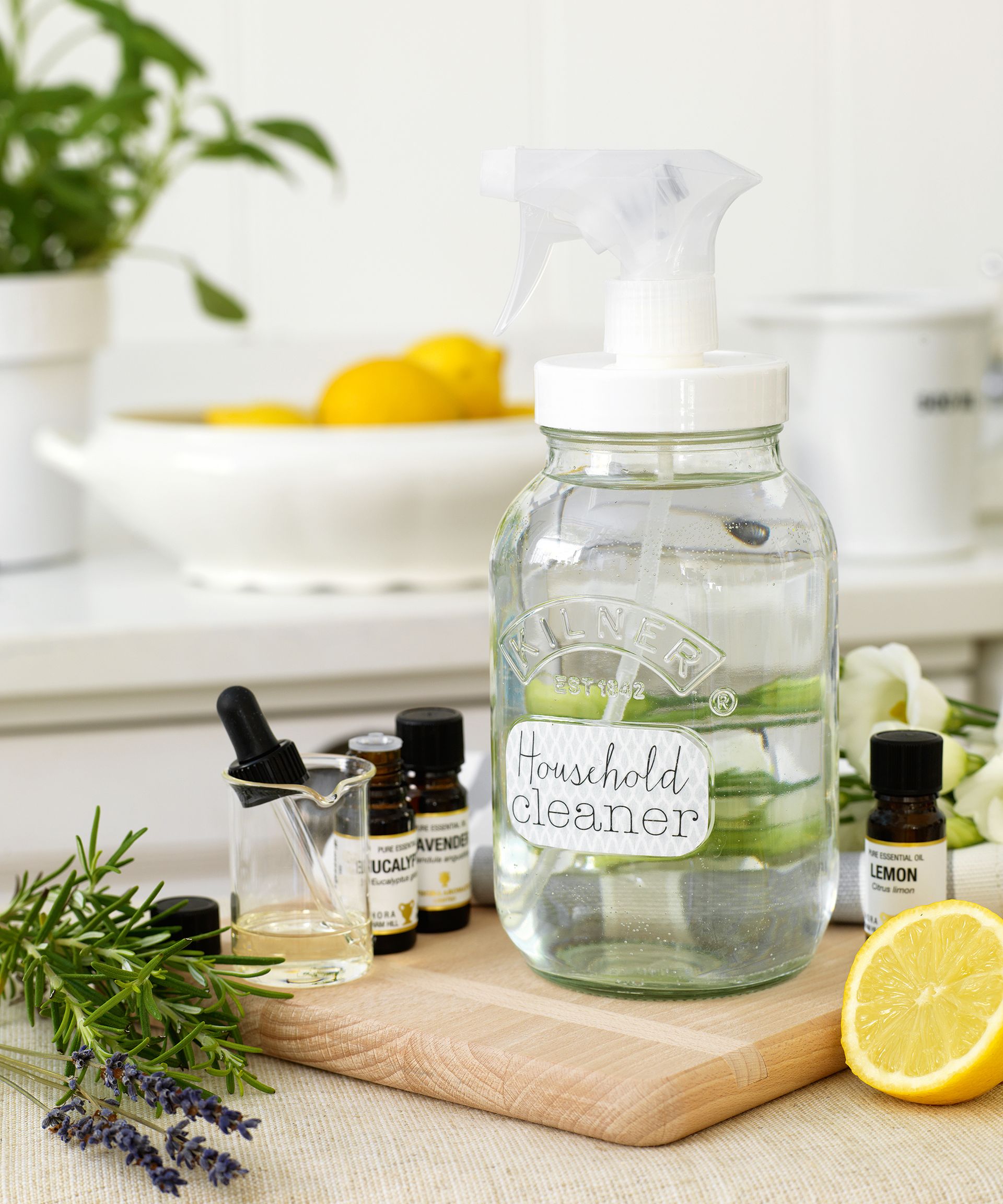 how to clean a kitchen