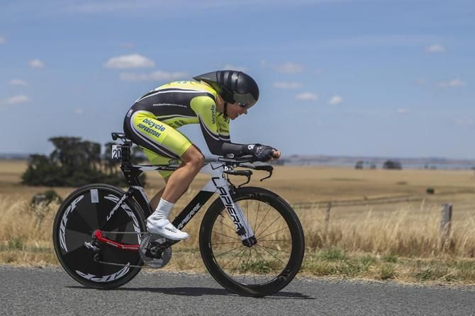 Flick Wardlaw out on the course and on her way to gold