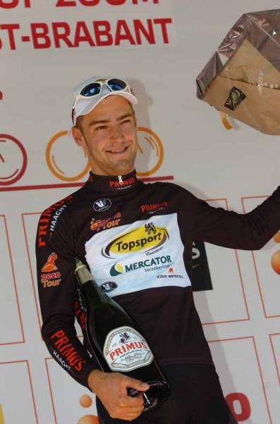 Laurens De Vreese (Topsport Vlaanderen-Mercator) leads the combativity standings.