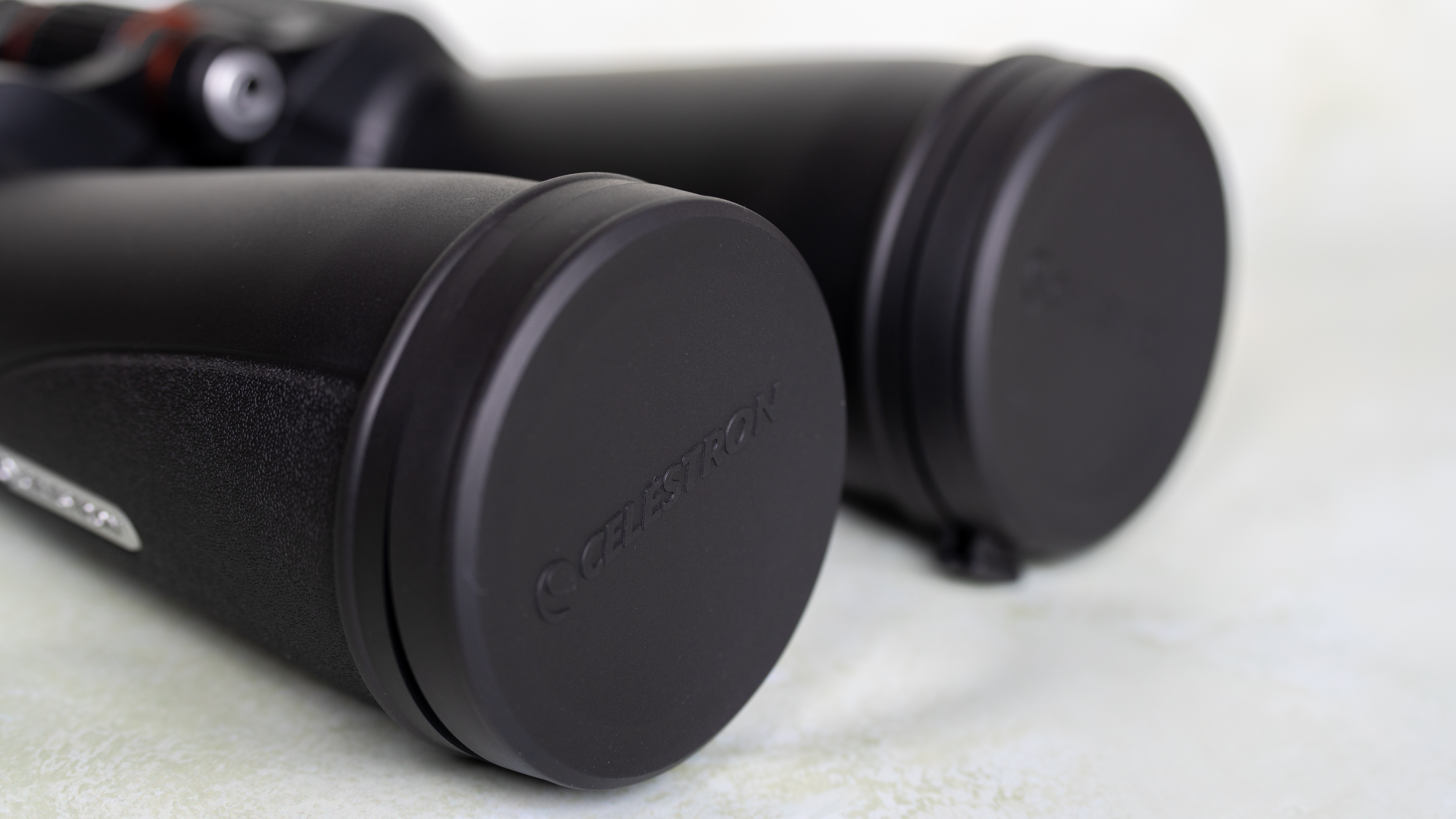 Celestron Skymaster Pro ed 15x70 Binoculars
