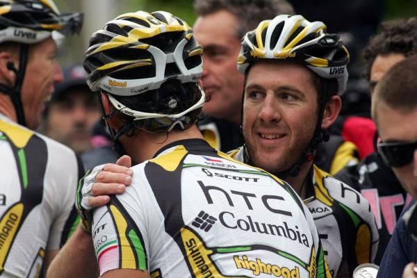 Stage winner Matt Goss celebrates with his HTC-Columbia teammates