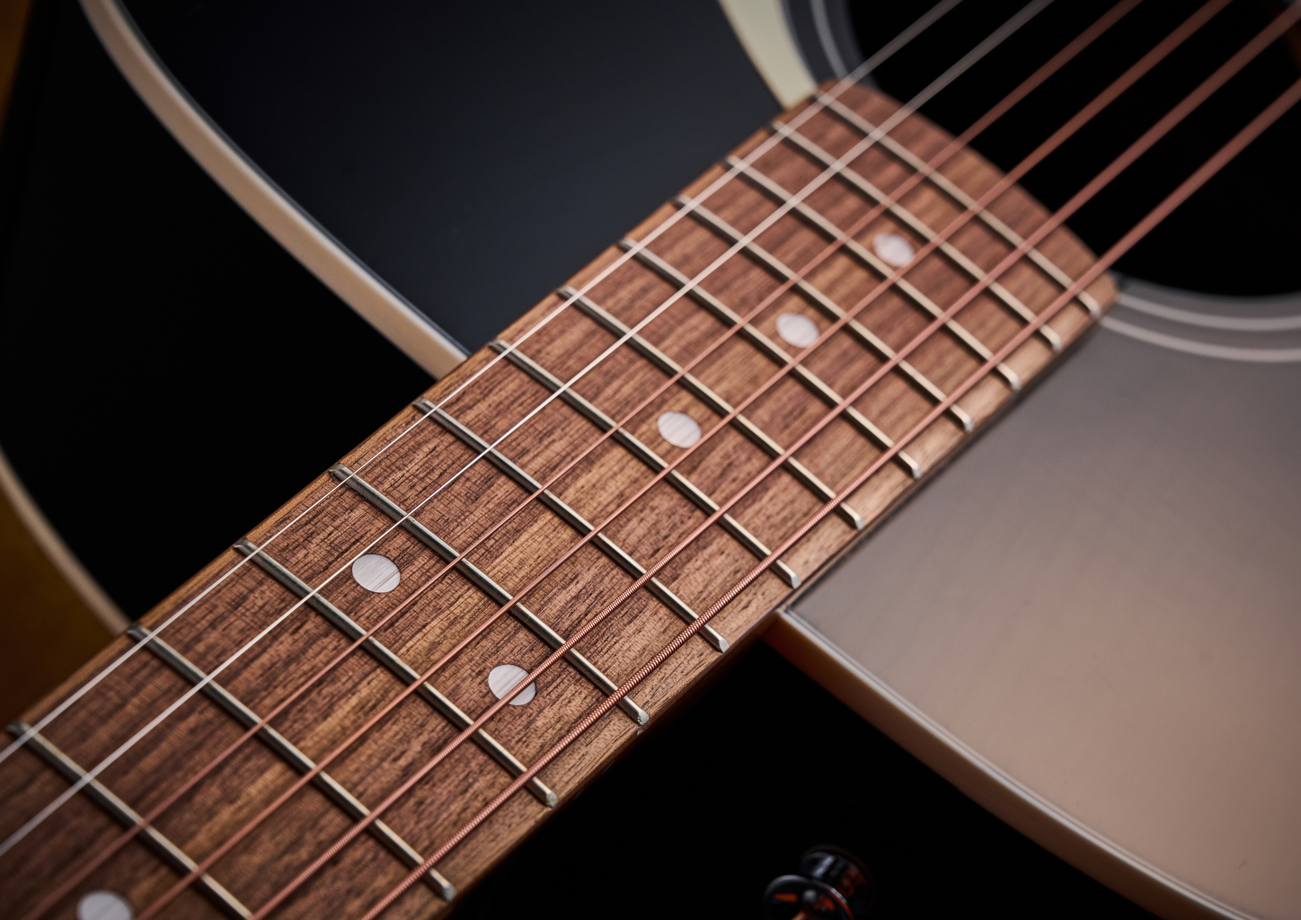 Fender California Standard Redondo