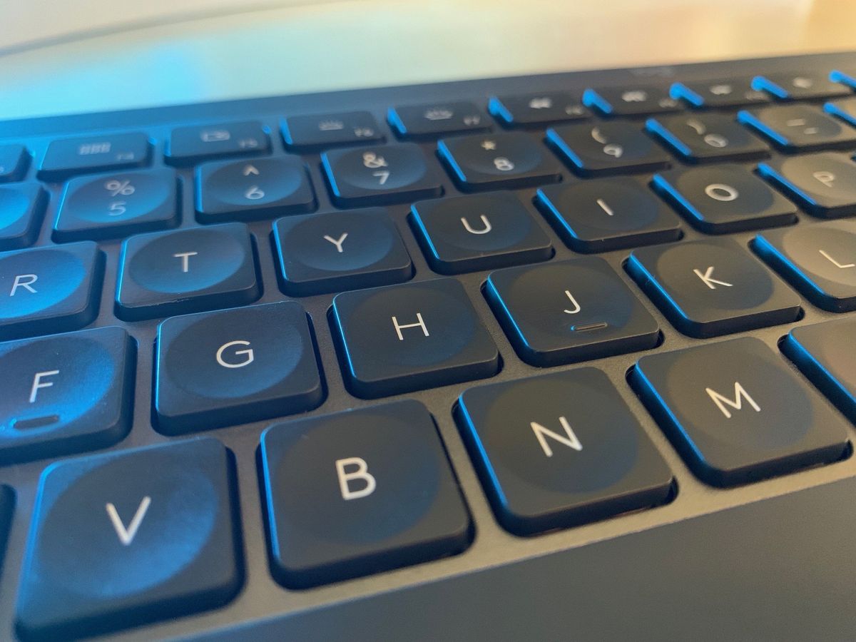 MX Keys concave keys