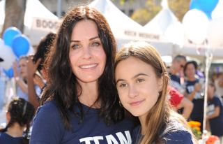 Courteney Cox and daughter Coco Arquette attend Nanci Ryder's "Team Nanci" 15th Annual LA County Walk To Defeat ALS at Exposition Park on October 15, 2017 in Los Angeles, California