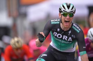 Sam Bennett wins stage 7 of the Giro d'Italia