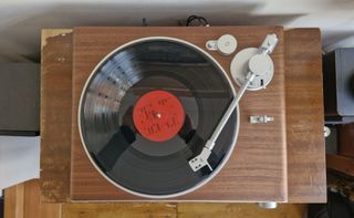 Victrola Stream Sapphire turntable bird's eye veiw