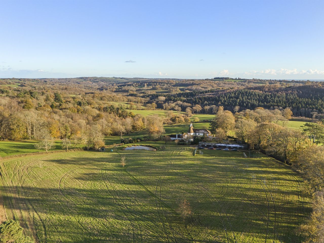 Images of the interiors and exteriors of Broad Oak in East Sussex