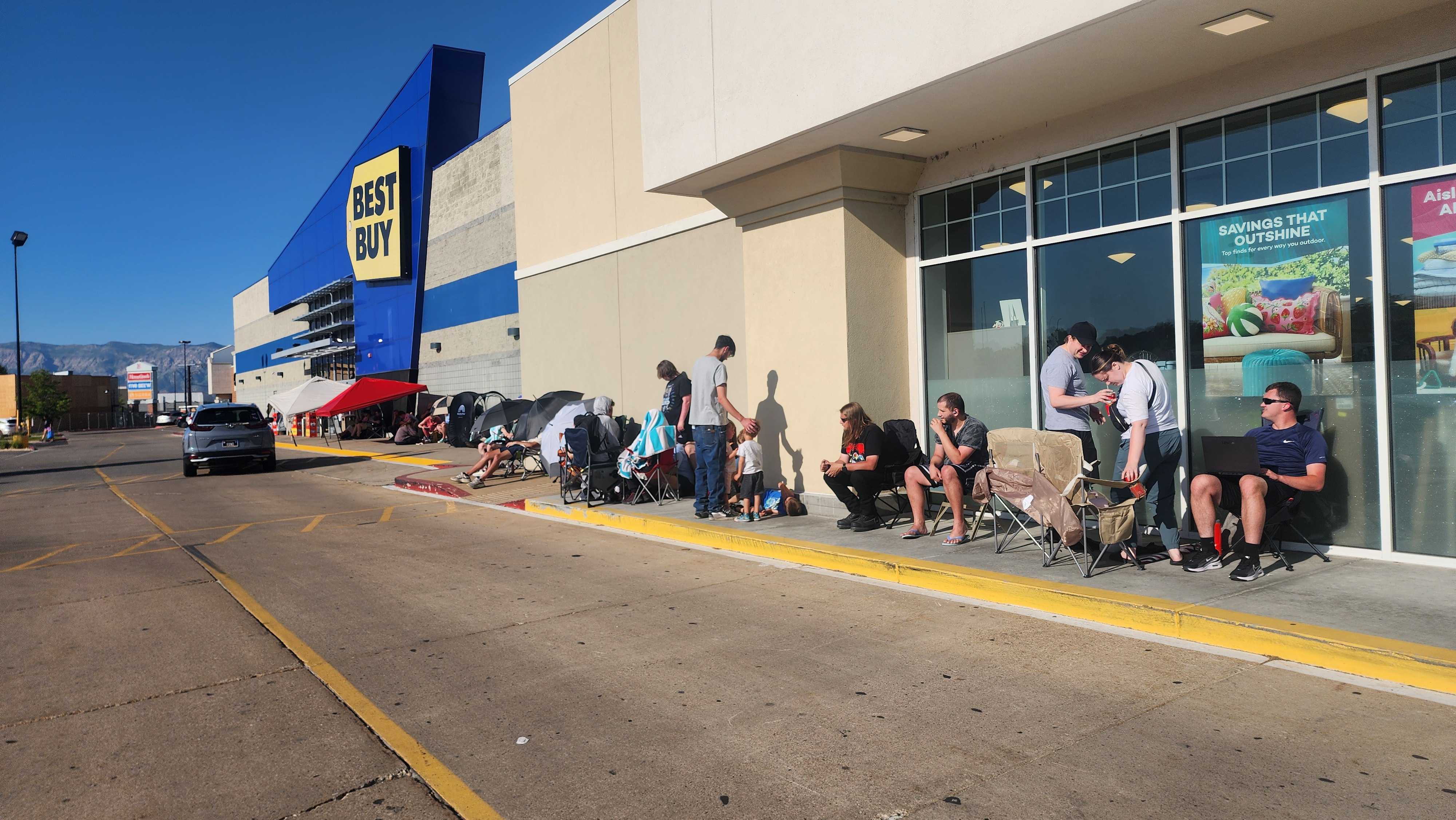 Nintendo Switch 2 launch event lines outside of a Best Buy in Utah