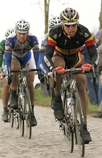 Quick Step had a two-pronged attack with Devolder taking the lead when Boonen was unable.