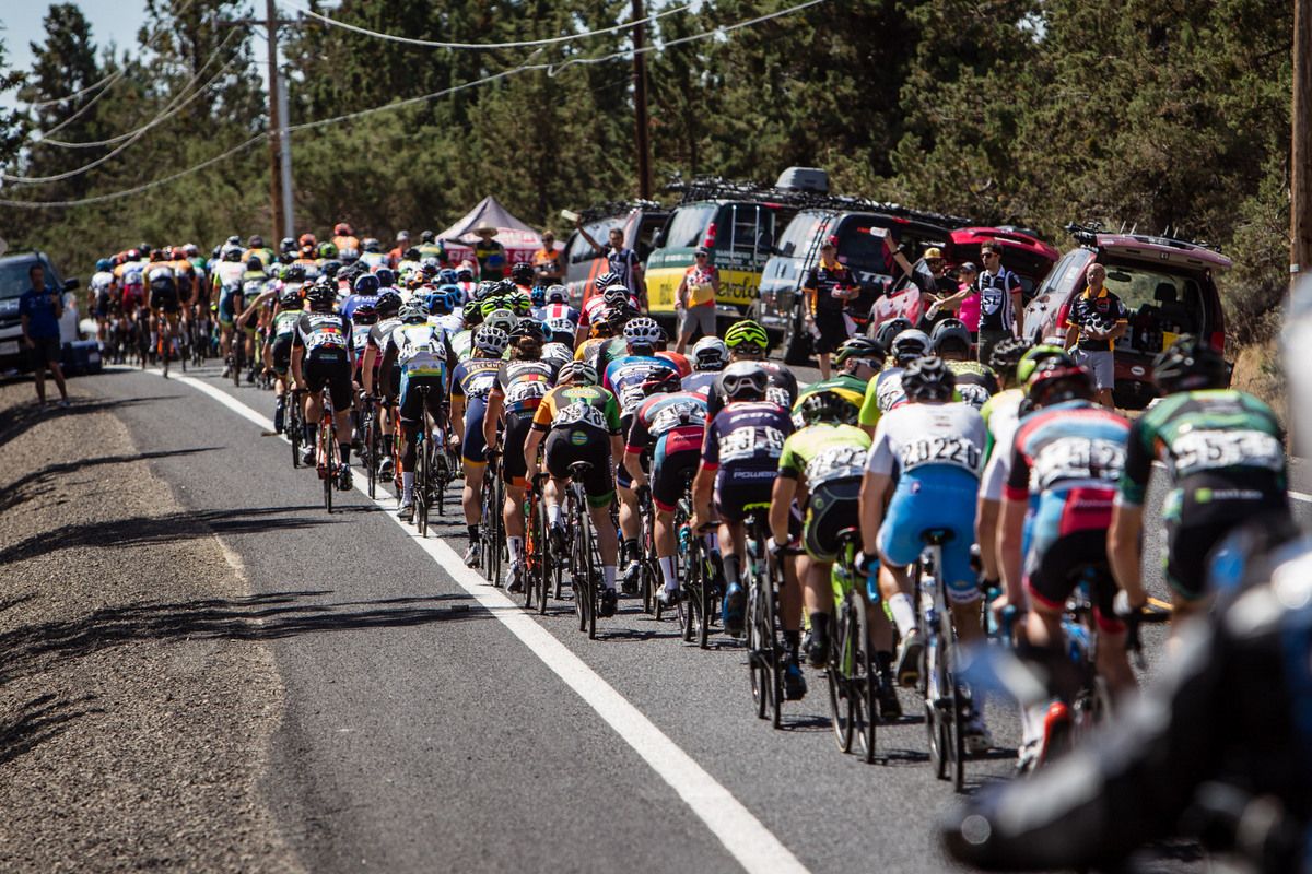 The mens field passes through the feed zone
