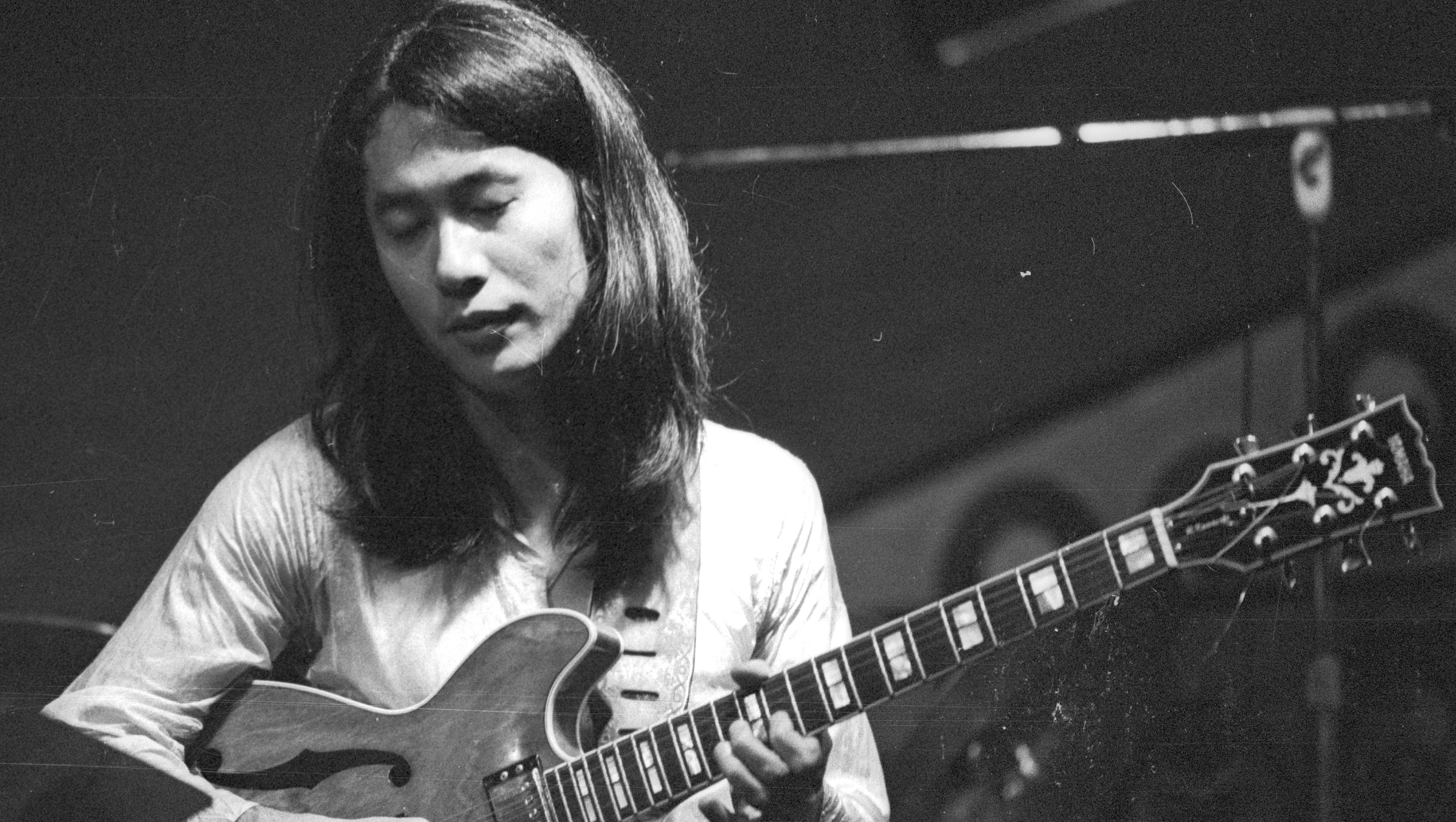 parade Virksomhedsbeskrivelse opnåelige Jazz-fusion pioneer and guitar synth inventor Ryo Kawasaki dies aged 73 |  Guitar World