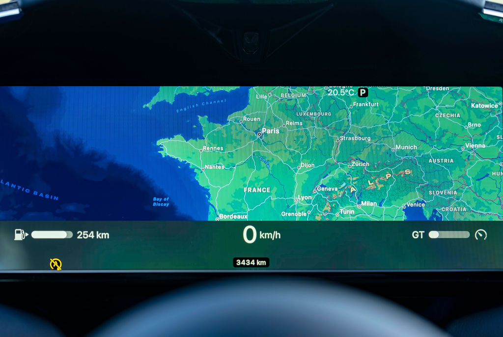 Aston Martin DB12 S CarPlay Ultra