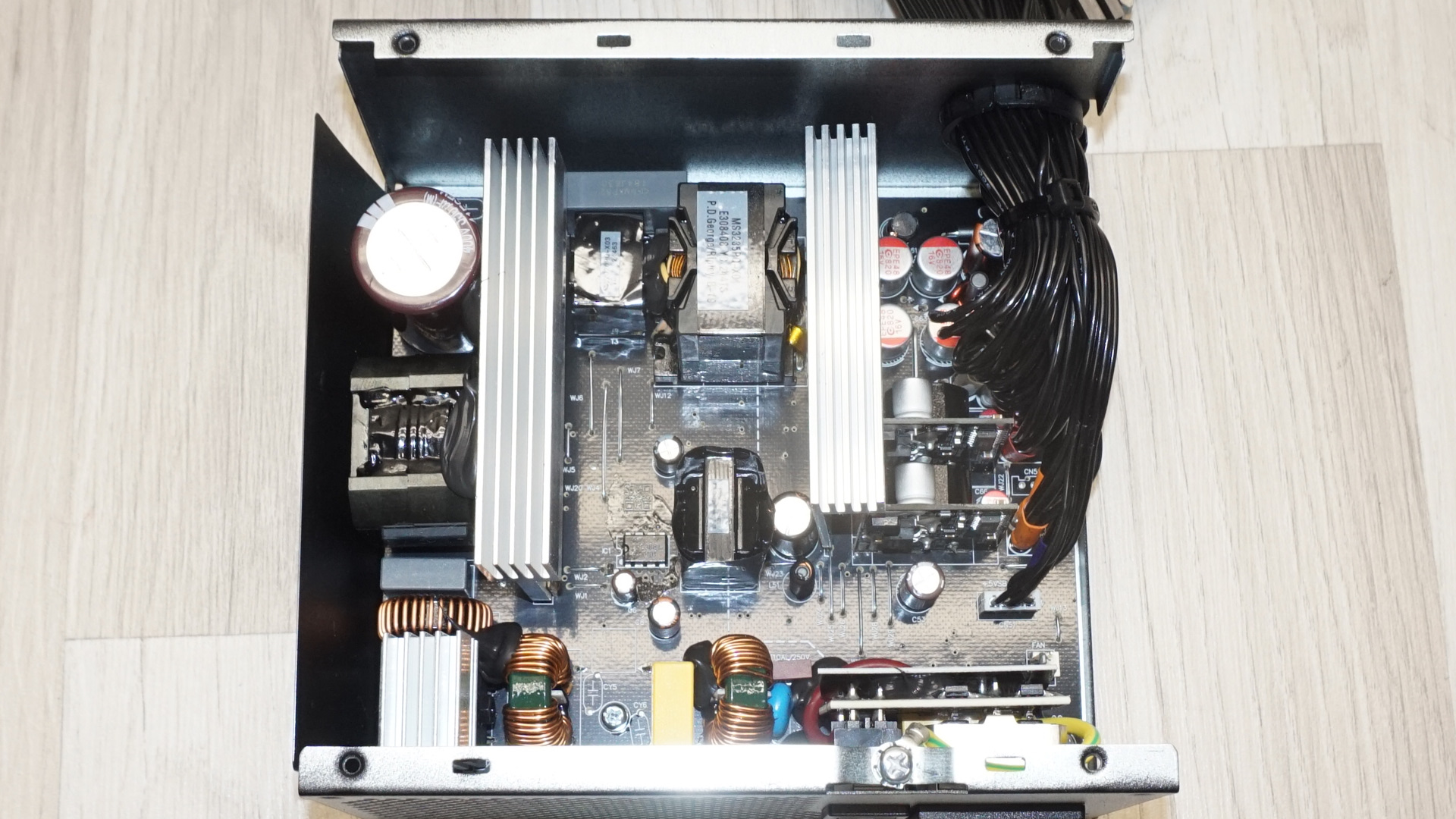 Gigabyte P650G 650W PSU