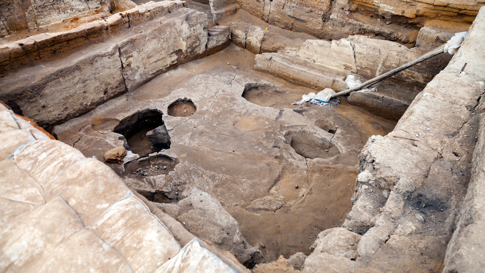 Catalhoyuk floor burial pits.