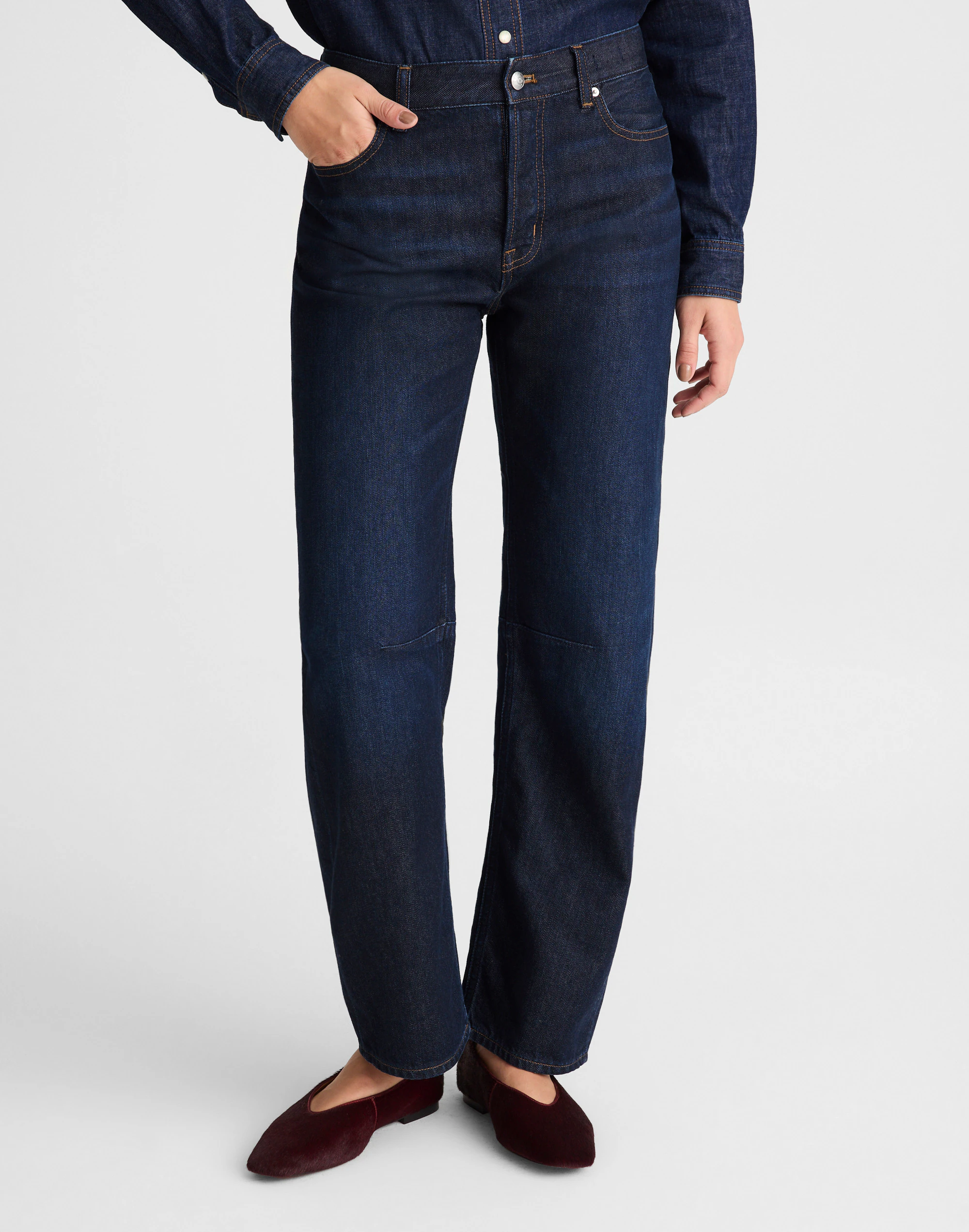 The Darted Barrel-Leg Jean in Softdrape
