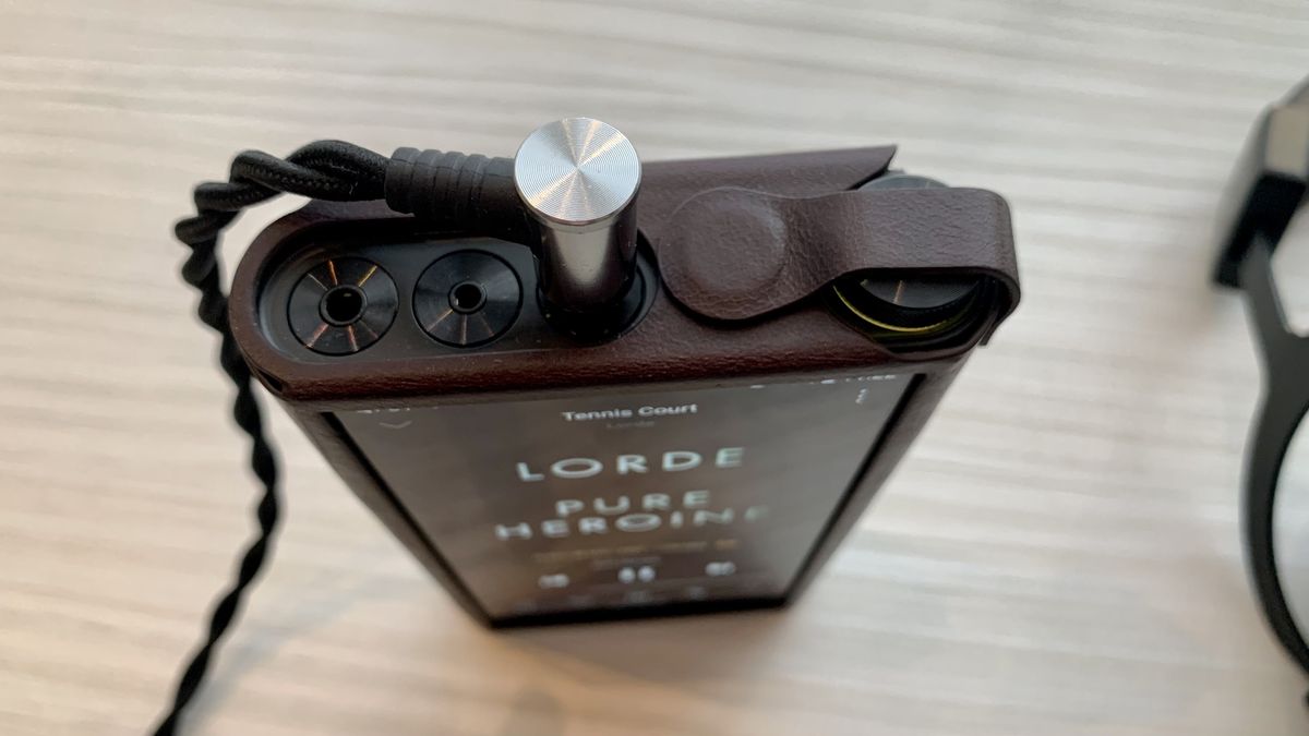 I Tried FiiO's M15S Hires Audio Player And It's A Musical Powerhouse