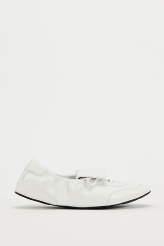 Lace-Up Low Heel Leather Shoes