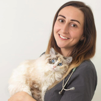 Dr Katie Ford holding a cat